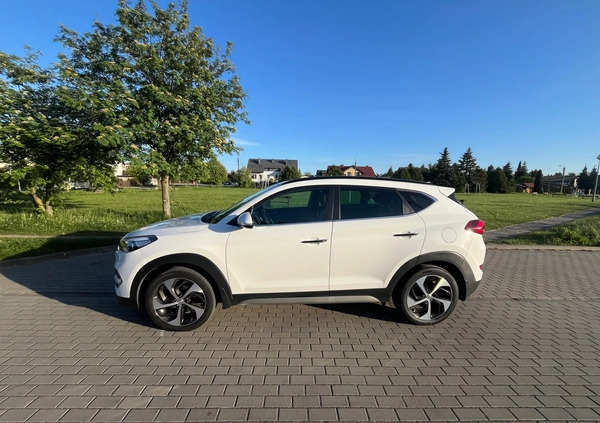 Hyundai Tucson cena 86000 przebieg: 97221, rok produkcji 2017 z Rumia małe 326